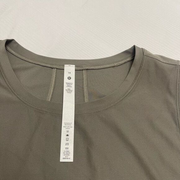 NWT Lululemon Muscle Love Crop Tank Tough Dark Olive Green Size 14 New - Picture 2 of 7